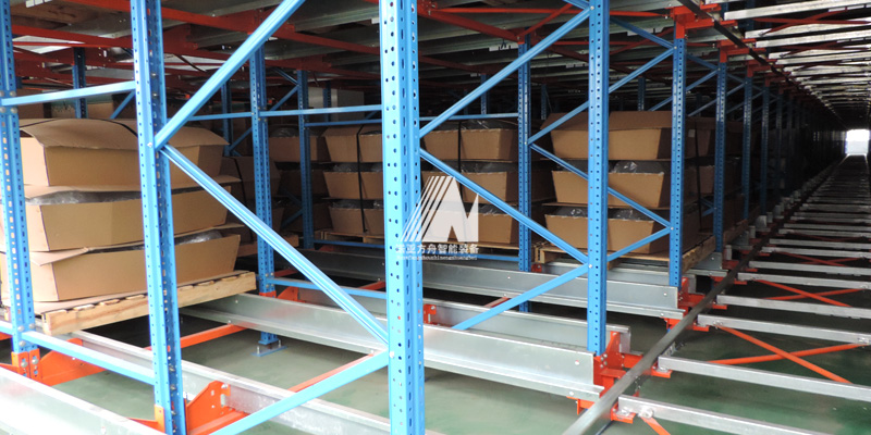 燈飾照明行業(yè)穿梭式貨架