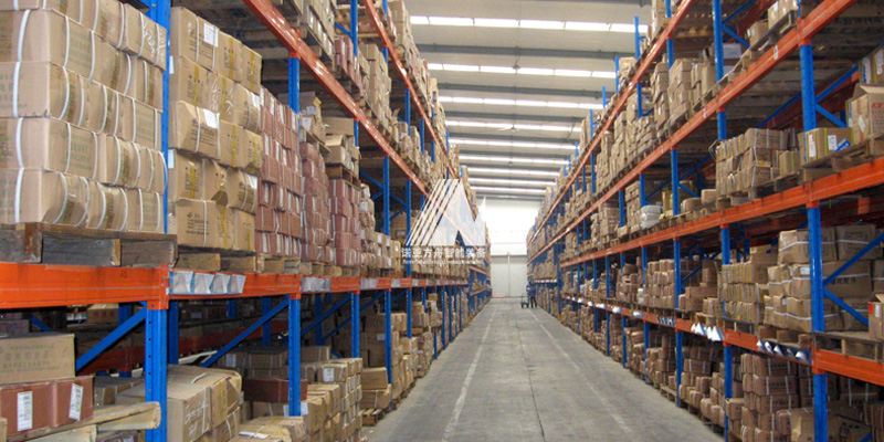 摩托配件行業(yè)重型倉儲式貨架